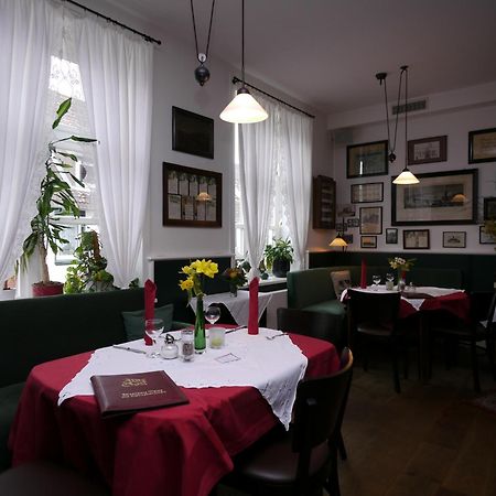Gasthof Oldenwöhrden Buitenkant foto